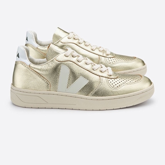 Veja Shoes - Veja gold sneakers